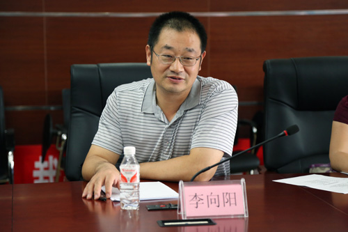 五一三所所长李向阳在调研会